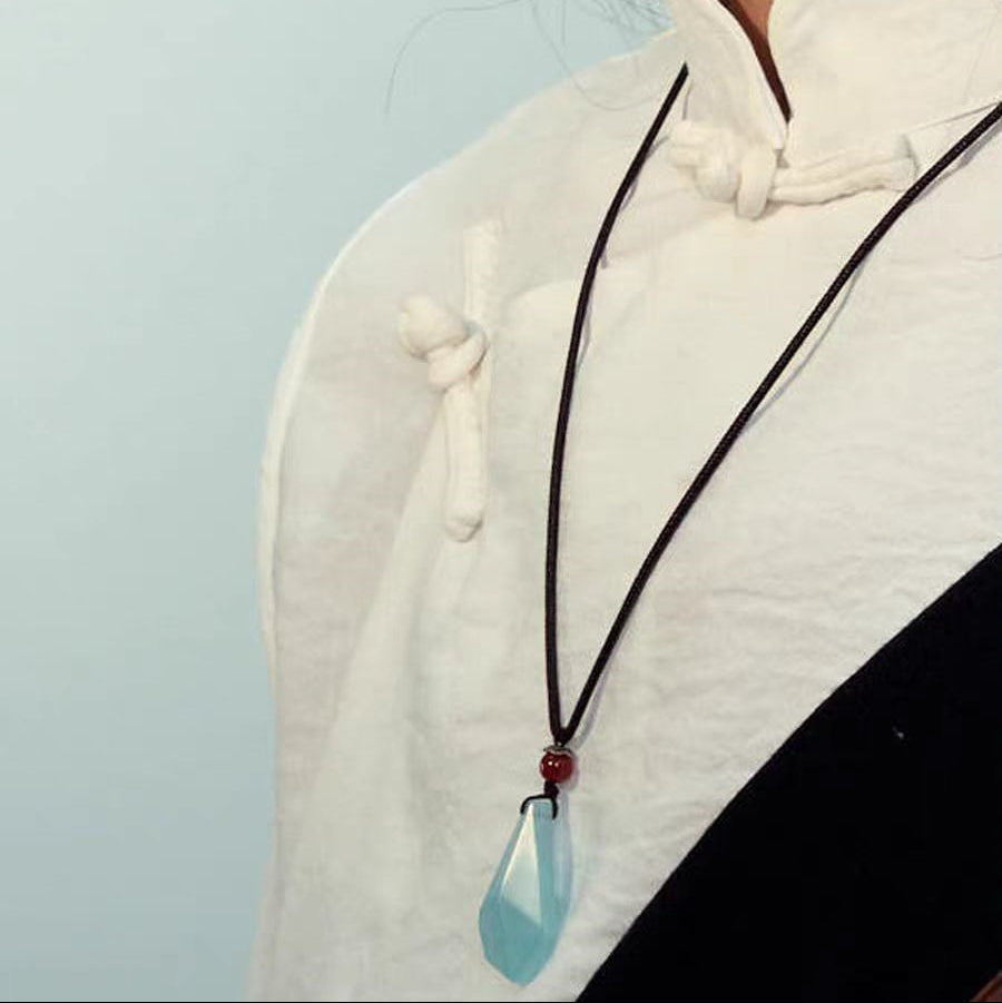 Aquamarine Crystal Pendant Necklace – Calm & Clarity