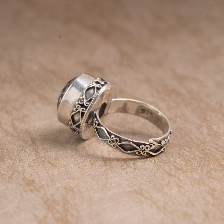 White Crystal 925 Sterling Silver Ring – Clarity & Light
