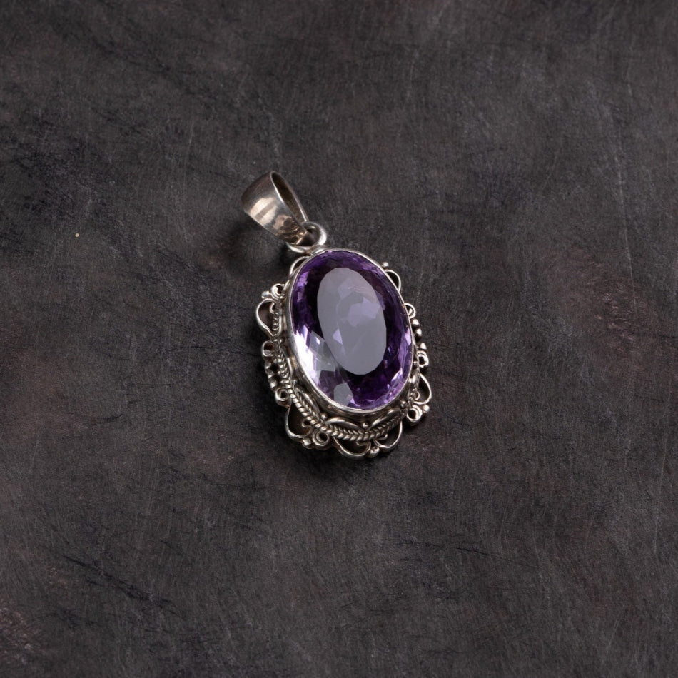 Royal Amethyst Silver Filigree Pendant – Clarity & Calm