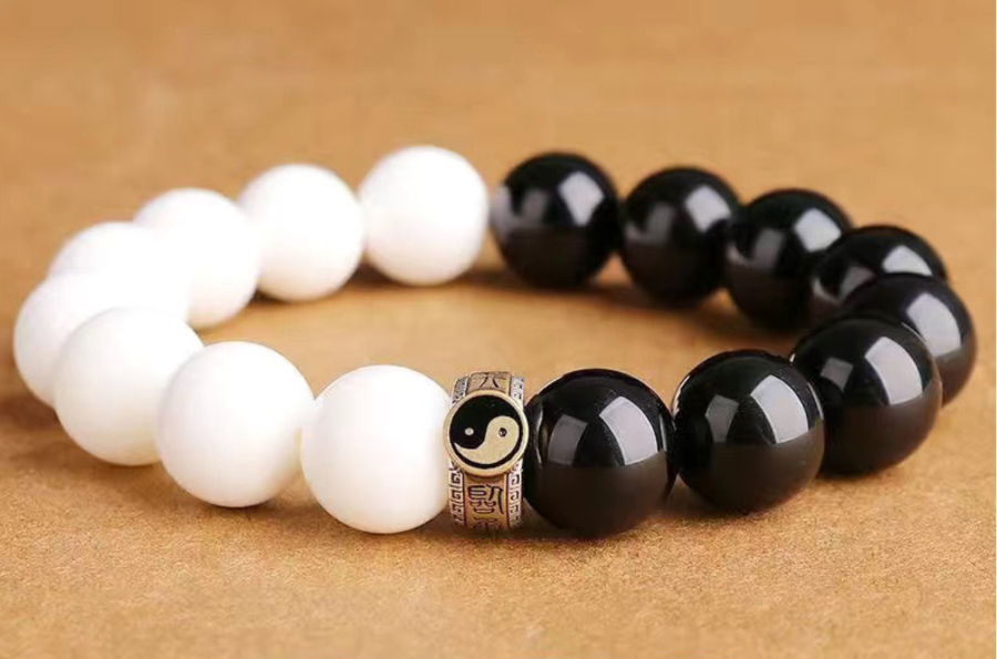 Yin-Yang Obsidian & White Shell Bracelet – 925 Silver Mantra Bead