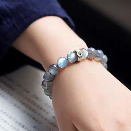 Moonstone Bracelet – Calm & Intuition (Mantra Bead / Lucky Gourd)